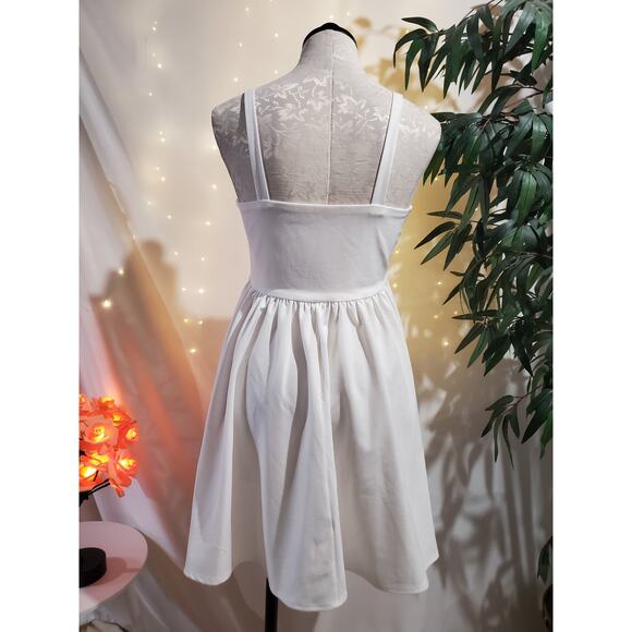 ASOS Button Up Babydoll A Line Flare White Smock Sundress Womens Size 4 Cottage - Picture 3 of 10